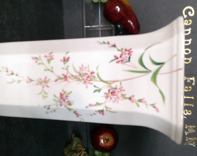 2402 Ceramiche Leonardo 12' Tall Vase Made in Italy White w/ Pink Floral Mid Century Style - Great Condition