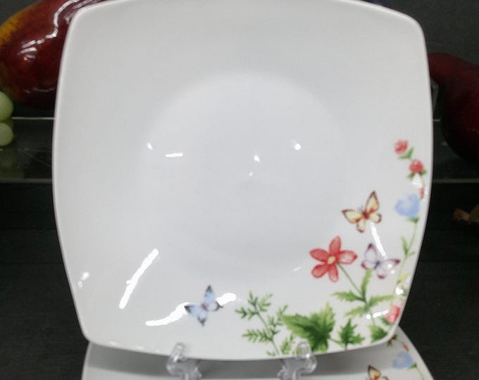 2402 Gibson Motif Square 7" Salad / Dessert / Lunch Plates Set of 4 Butterflies & Flowers - Excellent Condition