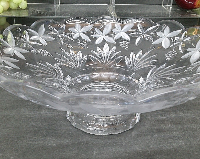 2403 Mikasa Garden Terrace Footed Crystal Centerpiece 12" Bowl Scalloped Edges - Excellent Condition
