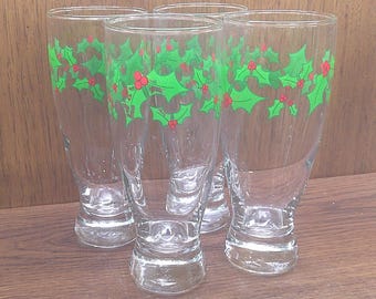 2412 Clear Glass Holly & Berry 7" 14 oz Thick Bottom Beer Glass Tumblers Set of 4 - Good Condition
