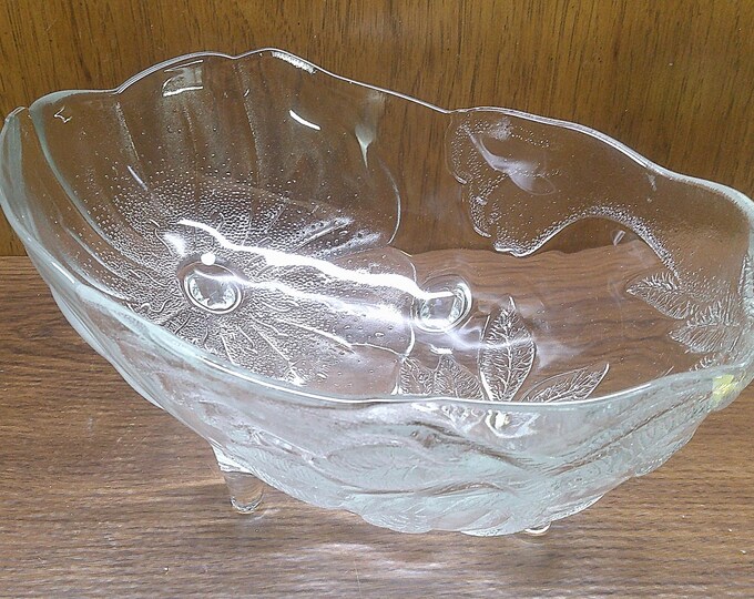 2412 Libbey Glass A-La-Carte Jasmine Vintage Embossed Flower & Leaf 12" Oval Footed Glass Centerpiece / Fruit Bowl - Great Condition