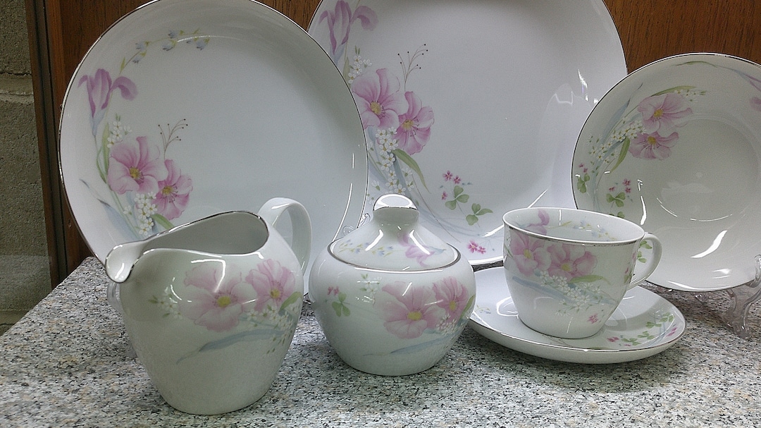 Buy 2502 Mikasa Couture Pretty Bouquet Vintage Fine Bone China Dinnerware  Excellent Condition Choose From List: Online in India