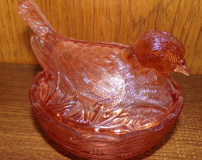 2503 Beautiful Vintage 6" x 5" Peach / Pink Depression Glass Bird on Nest dish w/ Lid - Beautiful but Tail has Been Repaired