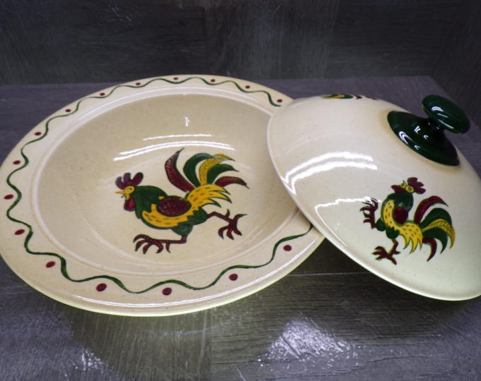 2602 California Provincial Poppytrail 1950's Vintage Hand-painted Vintage Rooster 10" Covered Vegetable Serving Bowl - Great Condition
