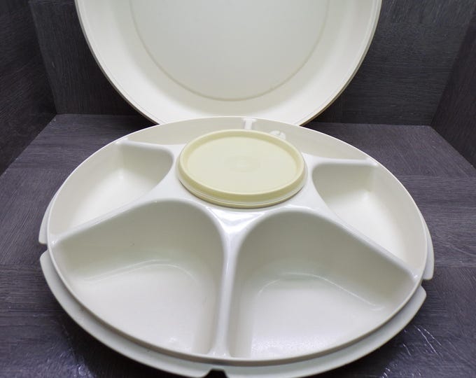 2603 Tupperware Vintage 4 pc Set Almond Divided Vegetable Transporter, Keeper, Tray with Dip Bowl 2 Lids - Good Cond. Some Wear & Scratches