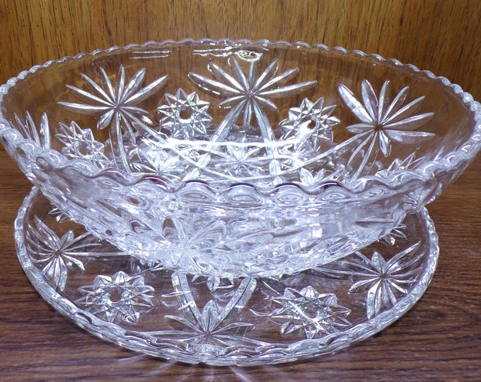 2504 Anchor Hocking Early American Prescut Star of David Serving Pair - 11" Platter & 10.75" Bowl - Great Condition