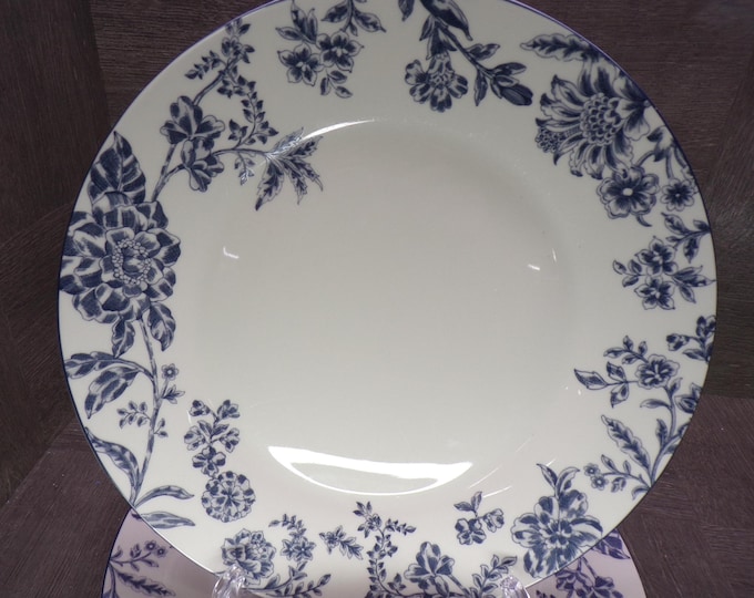2602 Kathy Ireland Home Blue Bayou 10.5" Dinner Plates Set of 4 by Gorham - Great Condition Light Surface Scratches