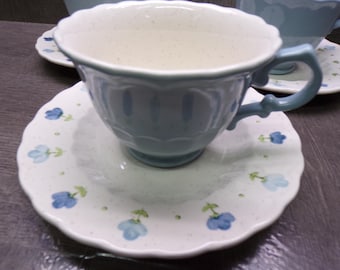 2604 Metlox Poppytrail Vernon Ware True Blue Vintage 6 pc Tea Set - 3 Cups & 3 Saucers Made in California USA - Great Condition