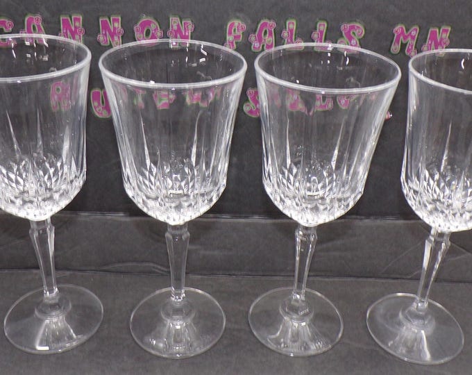 2212 Beautiful Water / Wine Glasses 24% Lead Crystal Vintage 8.25" Set of 4 - Good Condition
