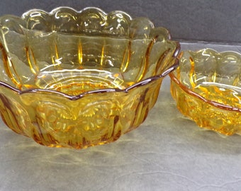 2212 Anchor Hocking Fairfield Amber Paneled Vintage Glass Serving Bowls with Scalloped Edge Set of 2 - 9" and 6"