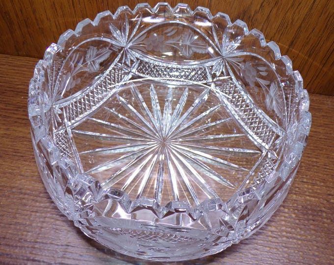 2505 Crystal Clear Industries Chardoney Cut Glass Round 8" Bowl Centerpiece West Germany - Great Condition