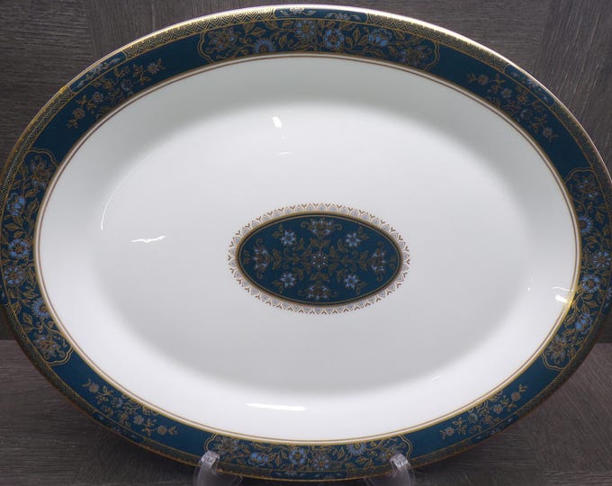 2602 Royal Doulton Carlyle Vintage English Fine Bone China 13.5" x 10.25" Oval Platter Made in England - Great Condition