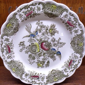 2508 Ridgway of Staffordshire Windsor One Multicolor Hand-Engraved 10&quot; Dinner Plate Made in England - Great Condition