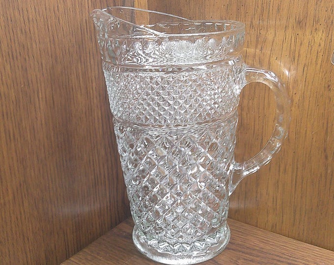 2307 Anchor Hocking Wexford Pattern 9.75" Pitcher Vintage Criss-Cross Diamond Cut Crystal Glass - Great Condition No Chips or Cracks