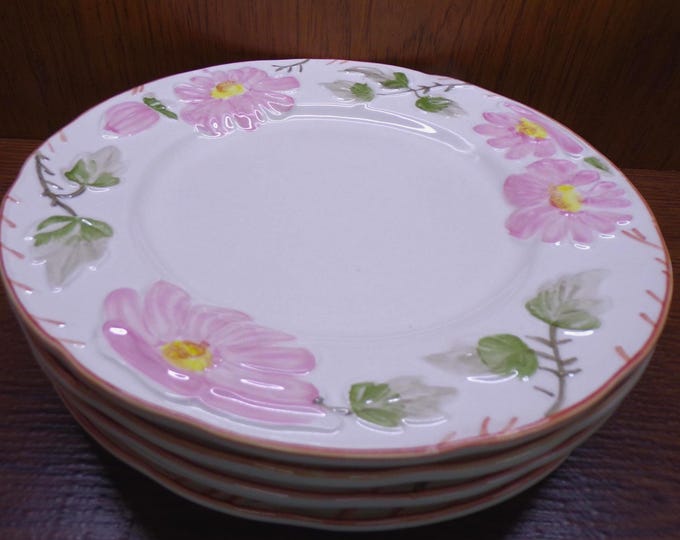 2505 Spring Rose 10.25" Hand-painted Raised Floral Dinner Plates Set of 4 Made by Weiss Brazil - Great Condition