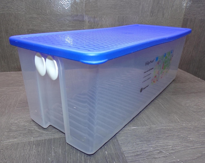 2602 Tupperware #3996A-2 FridgeSmart Clear Refrigerator Container w/ Blue Lid 15" x 6" x 5" - Great Condition