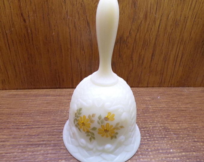 2505 Fenton Basketweave 6" Bell - Hand-painted Yellow Daisies on Cameo Satin Signed by Artist Sandy Kelley - Great Condition