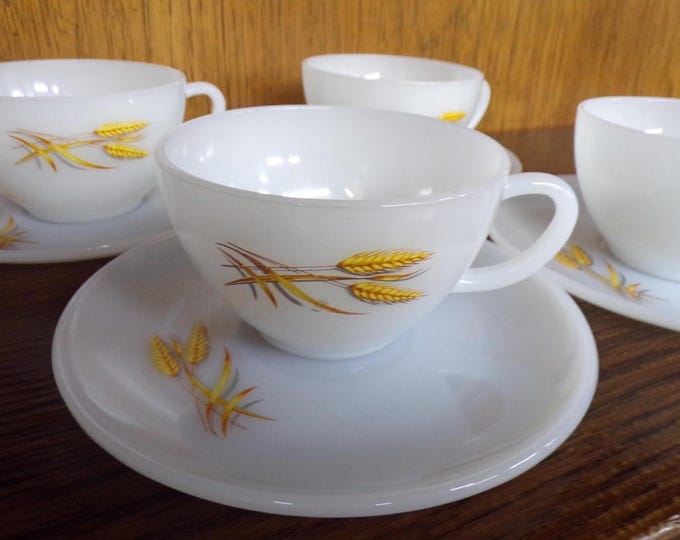 2507 Fire King Golden Wheat 8 pc Vintage Set - 4 Cups & 4 Saucers USA Milk Glass - Pre-owned Great Condition
