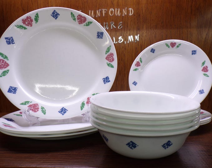 2501 Corelle Quilt Pattern Dinnerware 12 pc Set - Red Hearts & Blue Diamonds - Pretty Good Condition Some Light Scratches and Wear