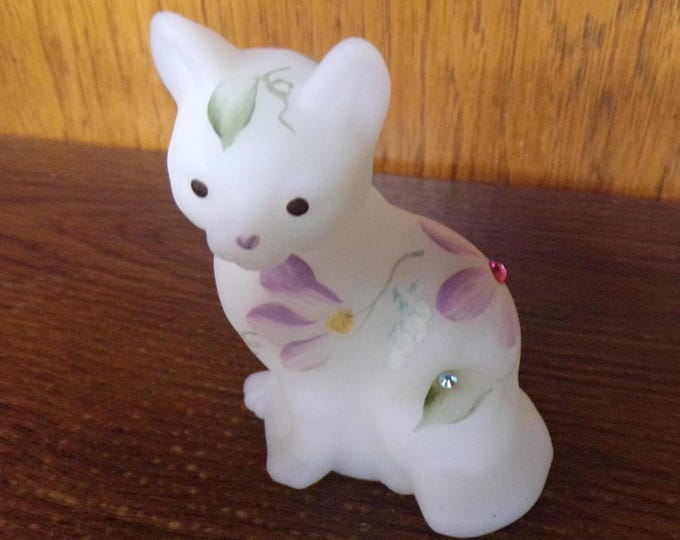 2501 Fenton Swarovski Crystals 4" Cat Kitten Dew Drops Satin Signed M. Olmstead - Great Condition