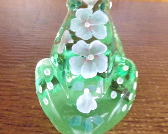 2501 Fenton Glass 4" Green Frog Toad Hand-Painted White Flowers- Signed C. Griffiths - Great Condition