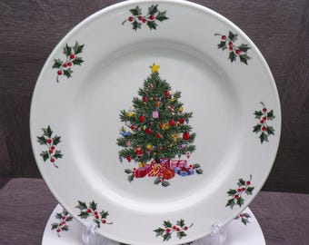 2604 Gibson Holiday Time Noel Morning 10" Dinner Plates Set of 4