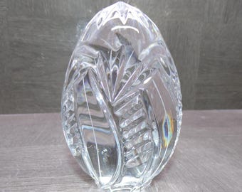 2608 Intricate Fan Cut Solid 4.5" Polished Lead Crystal Egg