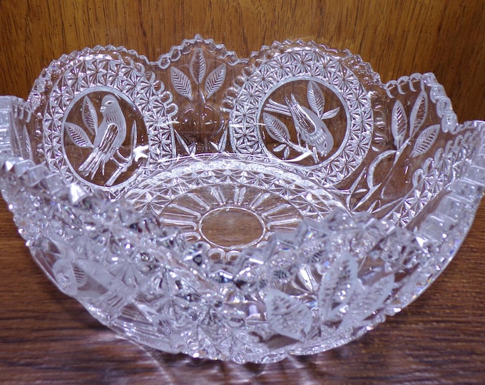 2504 Hofbauer Vintage Byrdes Collection Beautiful Hand-Cut Lead Crystal 10.5" Bowl Scalloped Sawtooth Rim Etched Birds - Great Condition