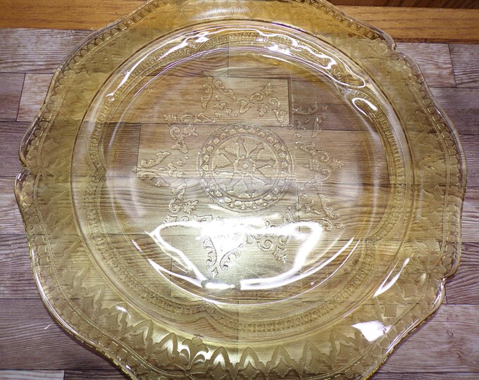 2511 Federal Glass Patrician Spoke Vintage Amber Yellow Glass 11" Plate - Great Condition
