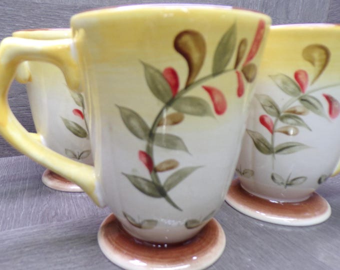 2602 Better Homes and Gardens Tuscan Retreat Discontinued 4.75" 12 oz Footed Coffee Mugs Set of 4- Great Condition