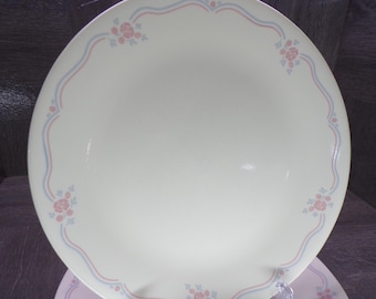2602 Corelle English Breakfast Vintage 10.25" Dinner Plates Pink & Blue Floral - Great Condition Light Scratches