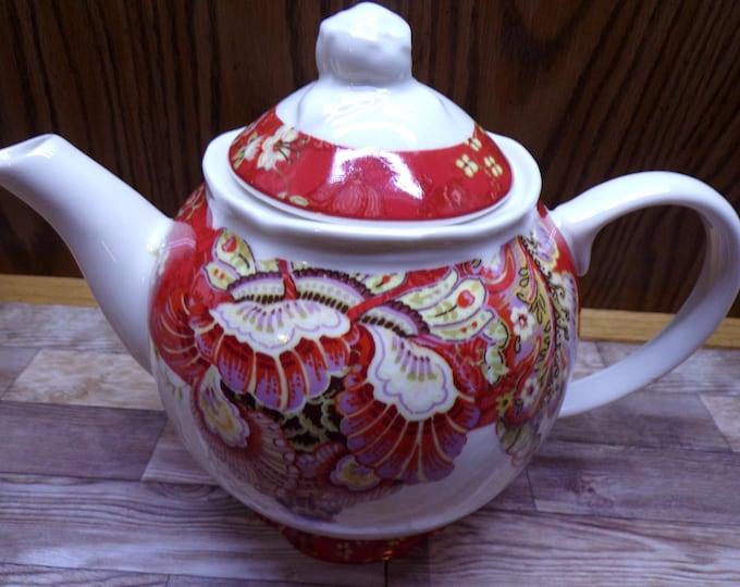 2509 222 Fifth Gabrielle Red 7" Tall Teapot - Great Condition