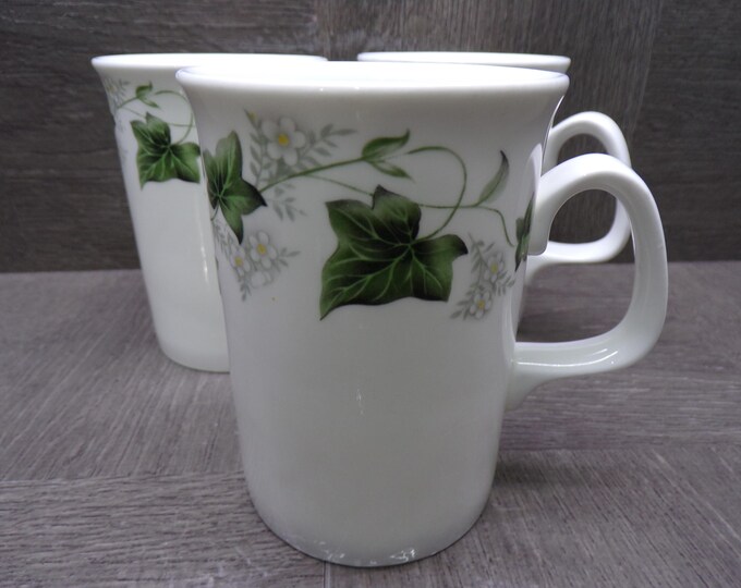 2602 Duchess Green Ivy Fine Bone China Vintage 4" 10 oz Tea Mug Set of 3 Made in England - Great Condition