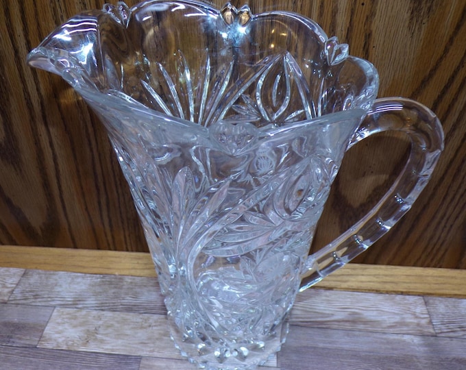 2508 Edinburgh Pin Wheel 9" Pitcher Vintage Sawtooth Footed 24% Lead Crystal 34 oz. - Great Condition