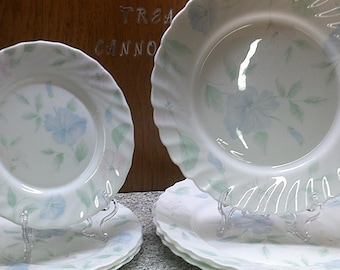 2408 Arcopel Chloe Scalloped Pink & Blue Flowers 8 pc Set- (4) 10.75" Dinner and (4) 7.75" Salad Plates