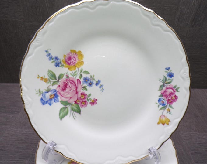 2602 Hazel Pattern Vintage China by Scio Ohio USA 7.25" Salad / Snack Plates Set of 5 Pastel Floral on Cream Gold Rim - Great Condition
