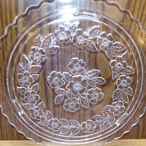 2508 Vintage Apple Blossom Sovereign House 12&quot; Footed Cake Plate with Scalloped Edge - Good Condition