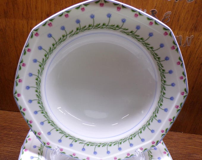 2506 Mikasa Fine Ivory Younger Than Springtime L9405 Bali Hai 9.5" Rimmed Soup Bowls Set of 4 Made in Japan - Excellent Condition