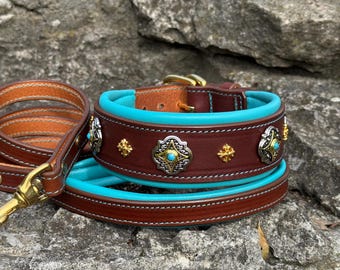 Set composto da collare e guinzaglio in pelle marrone con conchos per Doberman, Pitbull e Mastino.