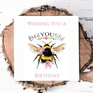 Biglietto di compleanno con ape per lei, ti auguro un bellissimo compleanno, biglietto di compleanno con illustrazione di un'ape carina per lei, biglietto di compleanno a tema ape