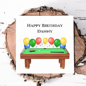 Cartão de aniversário personalizado com mesa de sinuca e balões, ideal para pai, irmão ou neto, perfeito para o fã de sinuca em sua vida