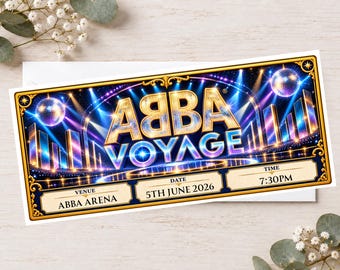Puede incluir: Una entrada rectangular para el evento ABBA Voyage con fondo azul oscuro, letras doradas, bolas de discoteca e iluminación de escenario. La entrada muestra el lugar ABBA Arena, la fecha 5 de junio de 2026 y la hora 19:30.
