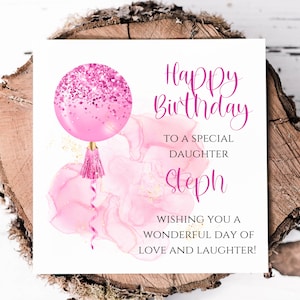 Biglietto di auguri di compleanno personalizzato per figlia con un grazioso design a palloncino rosa, per augurarti una giornata piena di amore e risate.