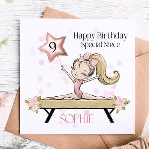 Carte d'anniversaire de gymnaste personnalisée pour une nièce spéciale, personnalisée avec l'âge et le nom, jolie carte pour les petits fans de gymnastique