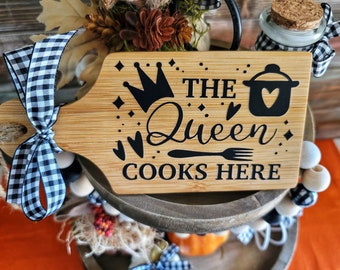 Farmhouse Style Mini Cutting Boards Tiered Tray Decor, Mini Kitchen Sign, Kitchen Decor, Mini Tiered Tray Sign, The Queen Cooks Here