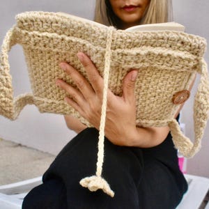 Book Bag Crochet Pattern - Story Satchel PDF image 2