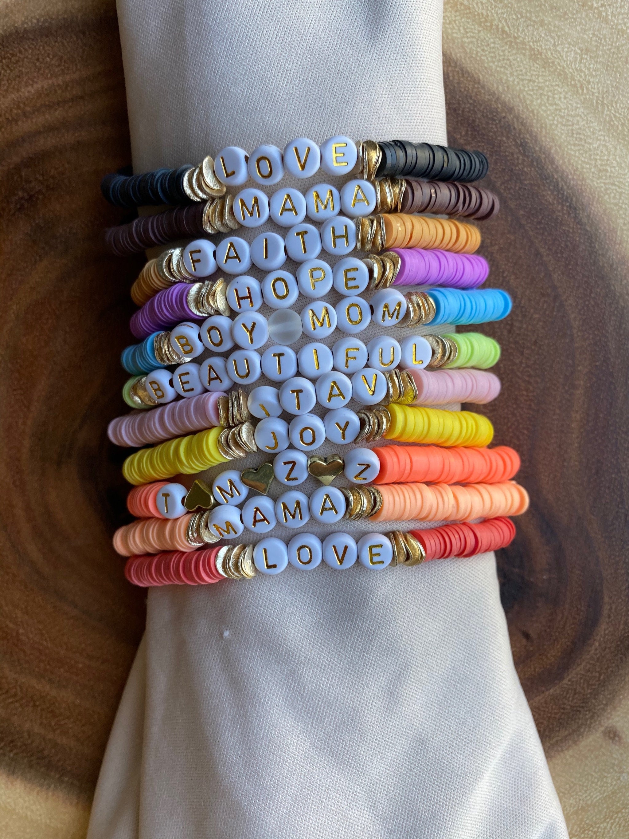 Bracelet personnalisé fête des MèresBracelet nom Etsy