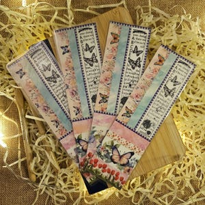 Marcador feito à mão - Estilo colagem - Caprichoso borboleta efêmera-presente-feito à mão-mídia mista-álbum de recortes - Presente exclusivo e artístico para amantes de livros