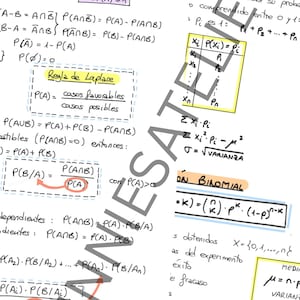 Può includere: Una pagina manoscritta con formule matematiche e la parola "PROBABILIDAD" in alto. Il testo include equazioni, diagrammi e la formula "Regla de Laplace". La pagina è piena di note e calcoli.