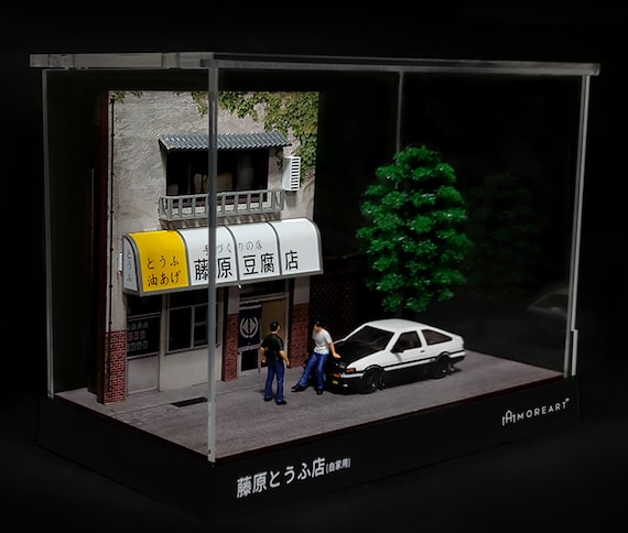 頭文字D 藤原とうふ店　モデルカー、ケース付 Amazon.co.jp: トミカプレミアムunlimited 頭文字D 藤原豆腐店